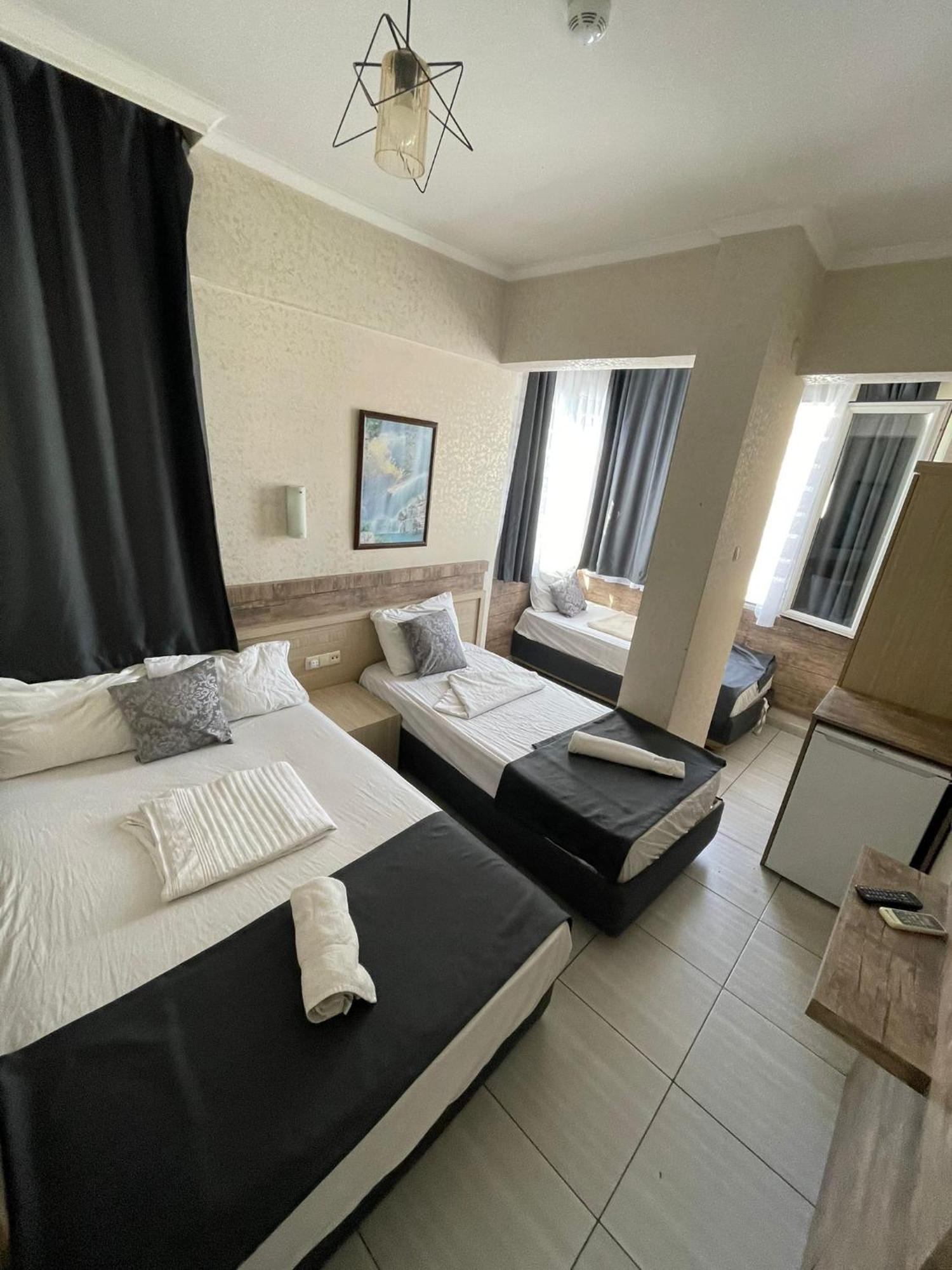 Denizhan Hotel 안탈리아 외부 사진